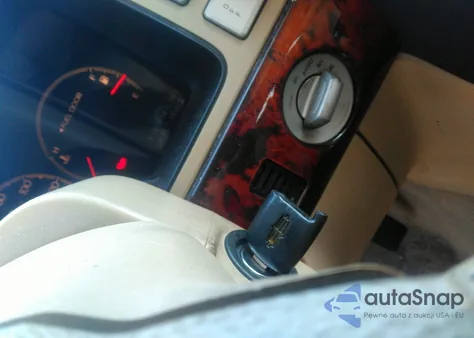 2005 Lincoln Navigator from USA, damaged, VIN 5LMFU28565LJ23679